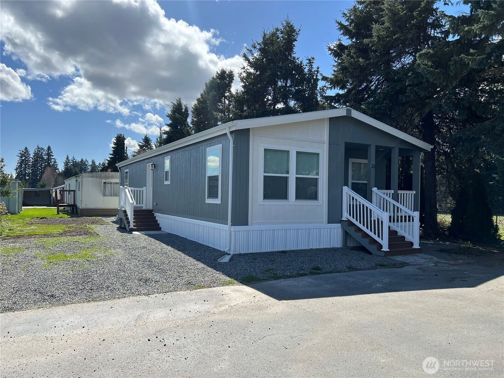 Photo of 512 SW Berry Lake Road #21, Port Orchard, WA 98367 (MLS # 2498867)
