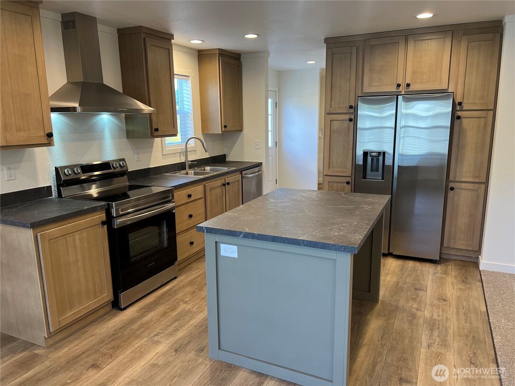 Photo of 512 SW Berry Lake Road #21, Port Orchard, WA 98367 (MLS # 2498867)