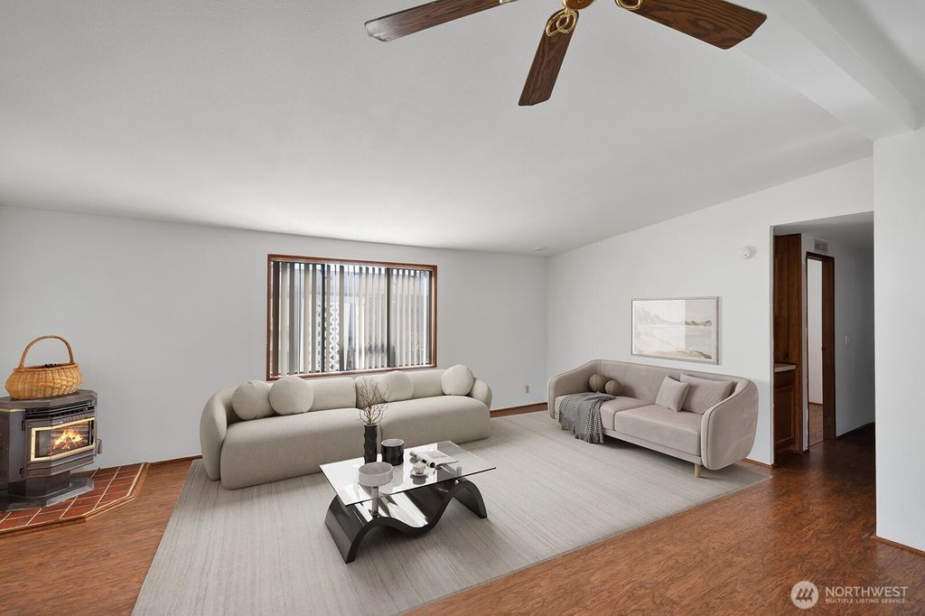 Photo of 1402 22nd Street NE #549, Auburn, WA 98002 (MLS # 2375637)