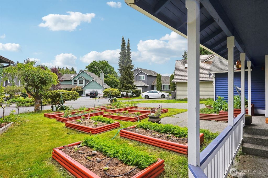 Photo of 3008 S 365th Court, Federal Way, WA 98003 (MLS # 2377090)