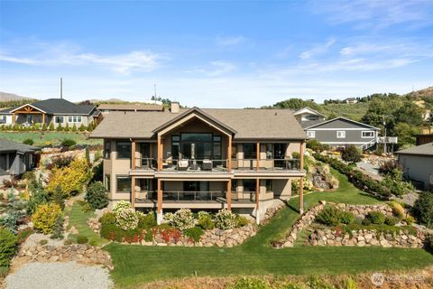 Photo of 106 Mount Cashmere Place, Cashmere, WA 98815 (MLS # 2418101)