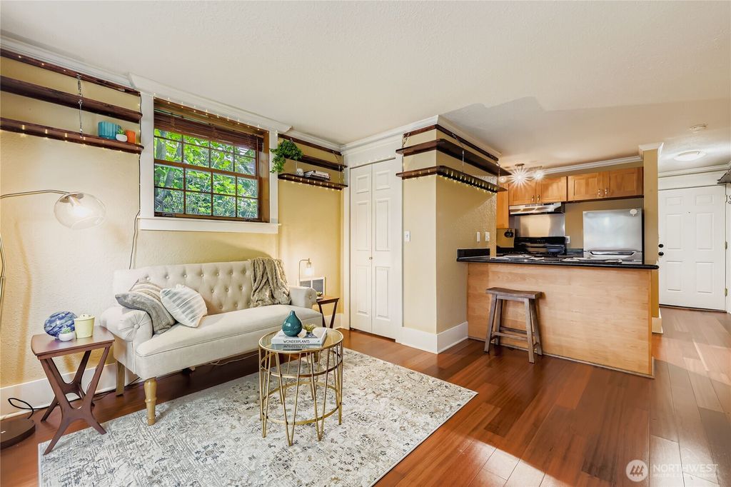Photo of 217 17th Avenue E #1, Seattle, WA 98112 (MLS # 2422137)