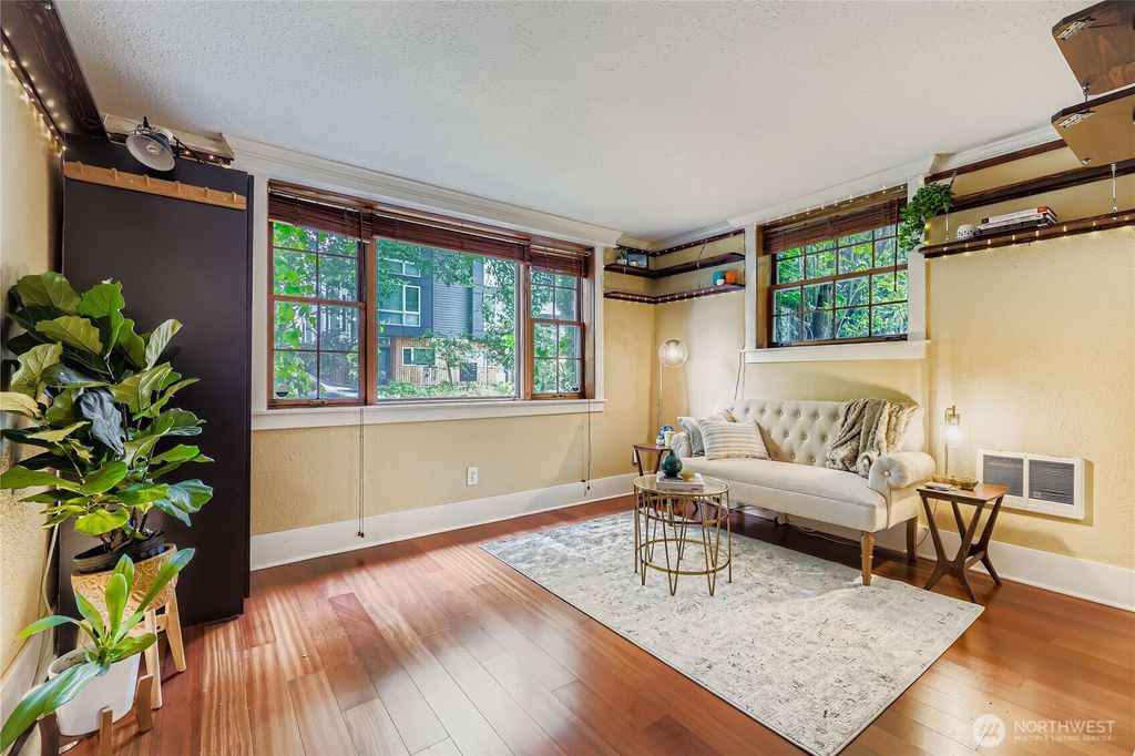 Photo of 217 17th Avenue E #1, Seattle, WA 98112 (MLS # 2422137)