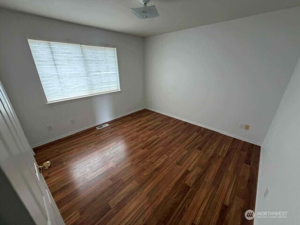 Photo of 4323 Glasgow Way, Anacortes, WA 98221 (MLS # 2507078)