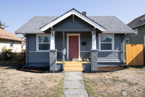 Photo of 3837 E G St St, Tacoma, WA 98404 (MLS # 2480109)