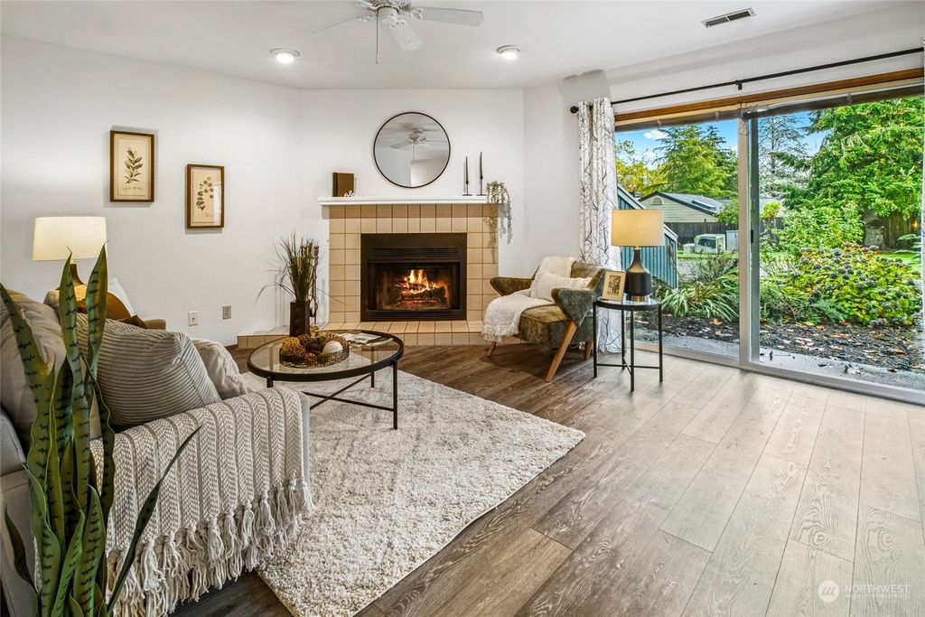 Photo of 4118 212th Street SW #C101, Mountlake Terrace, WA 98043 (MLS # 2015420)