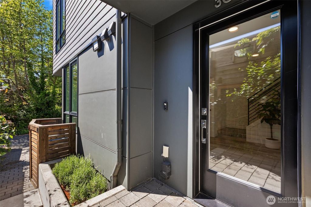 Photo of 3011 30th Avenue W #A, Seattle, WA 98199 (MLS # 2522803)