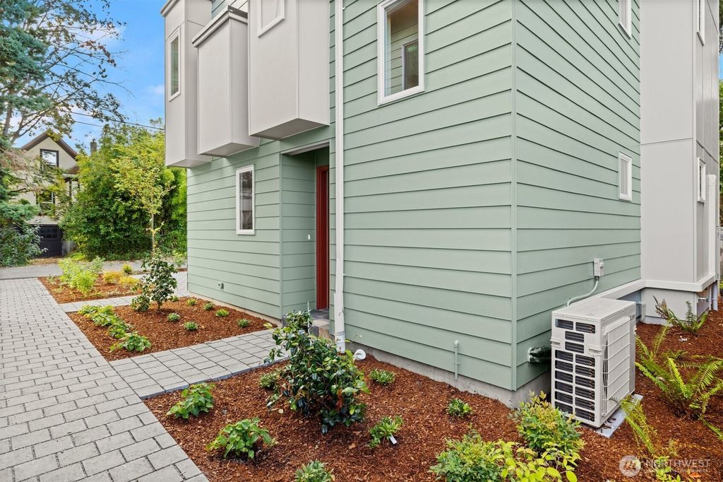 Photo of 6423 Ellis Avenue S, Seattle, WA 98108 (MLS # 2459337)