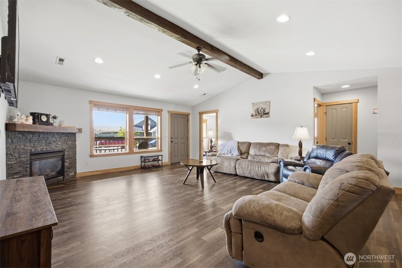 406 Amareen Court