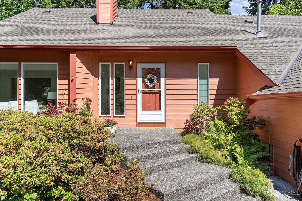 Photo of 16625 24th Drive SE, Bothell, WA 98012 (MLS # 2254779)