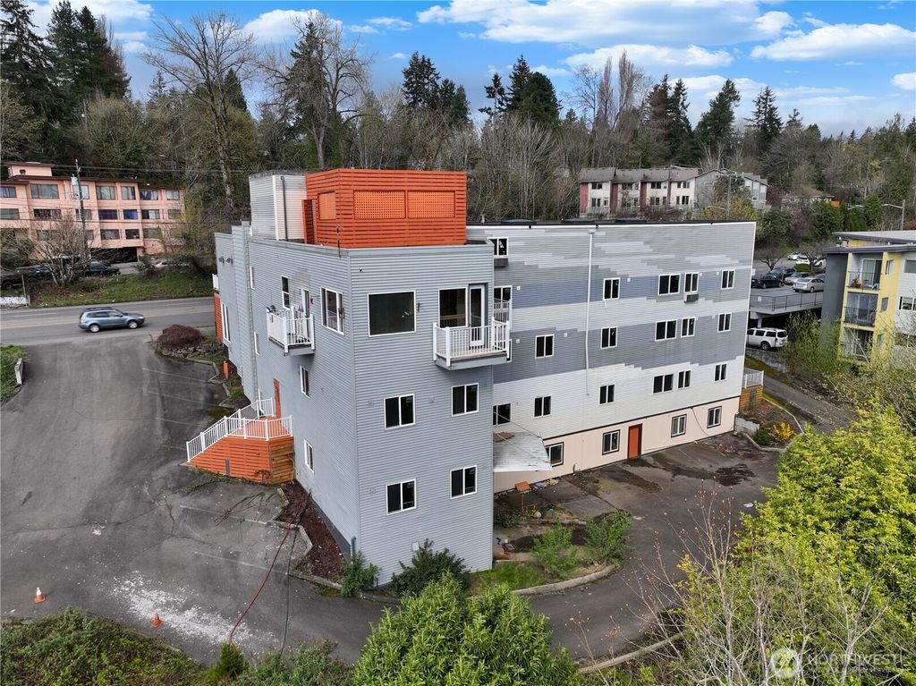Photo of 10516 Lake City Way NE, Seattle, WA 98125 (MLS # 2360358)