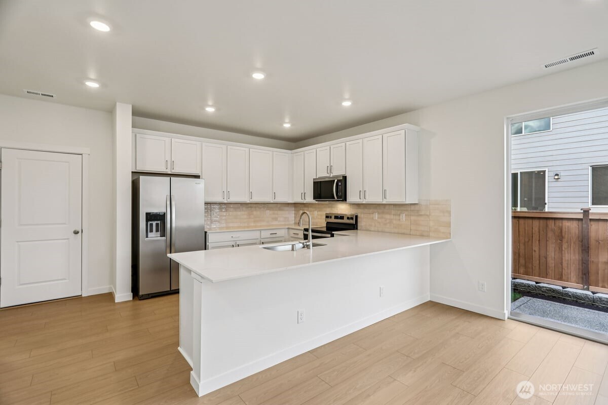 4610 87th Avenue NE WM-26