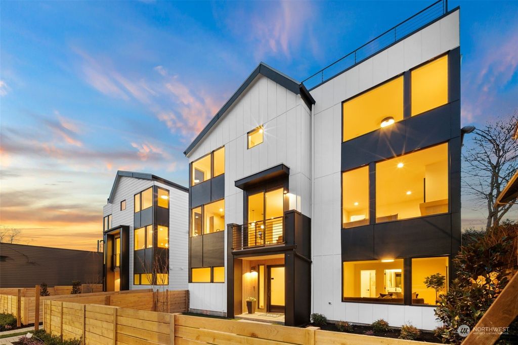 Photo of 713 34th Avenue, Seattle, WA 98112 (MLS # 2209837)