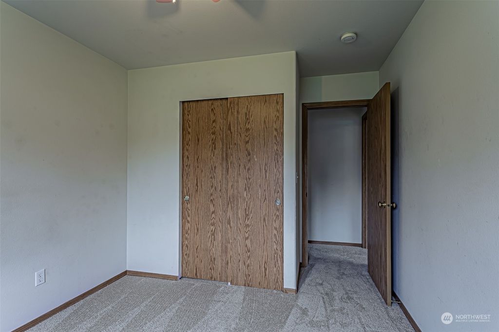 listing image 9367030657087476771