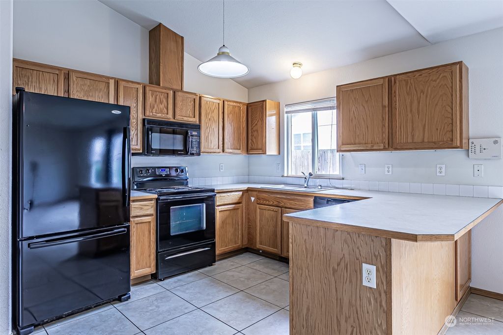 listing image 9360710118907463246