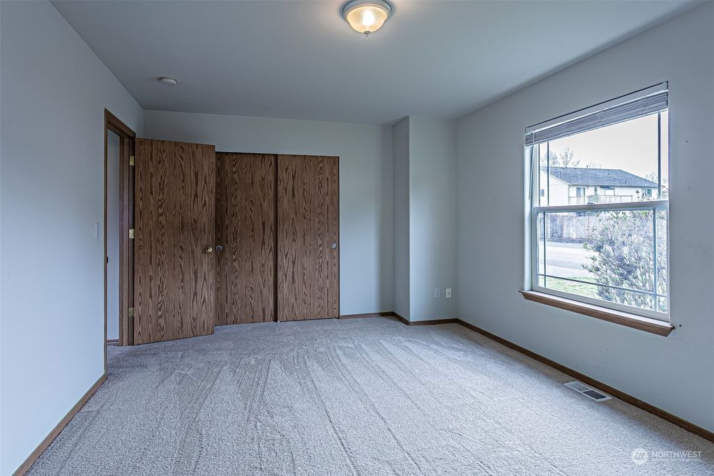 listing image 9361662459731745109