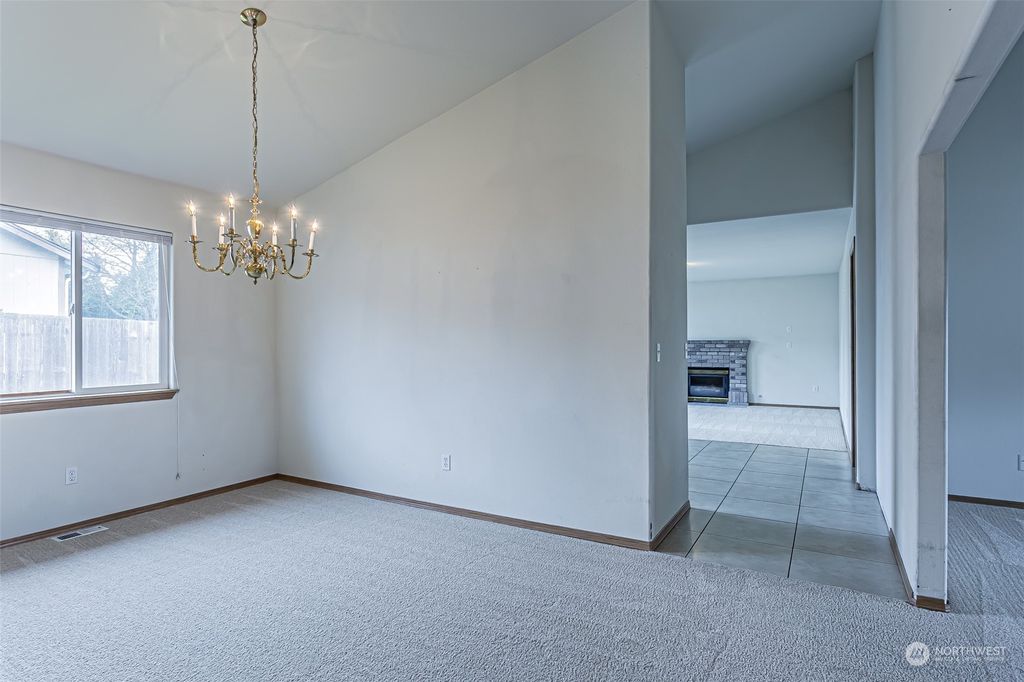 listing image 9365592781632648993