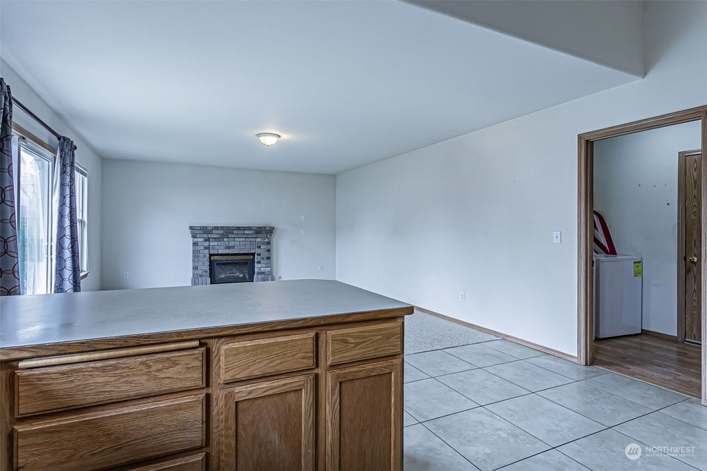 listing image 9366674005740514801