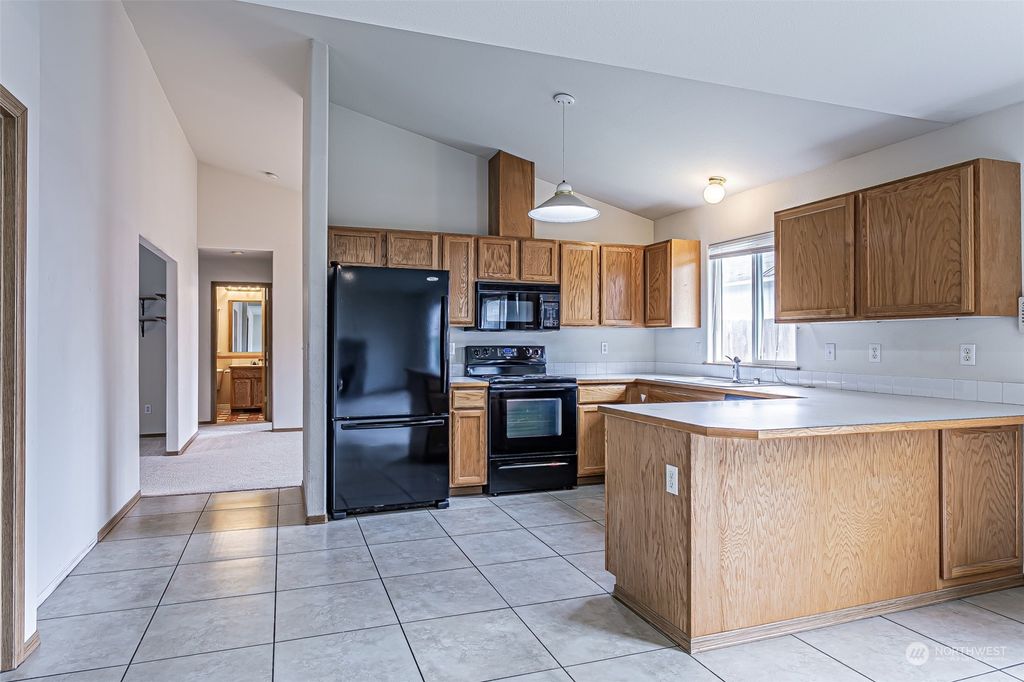 listing image 9364466058850428648