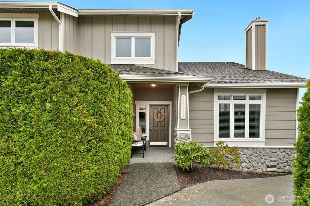 Photo of 35306 SE Sequoia, Snoqualmie, WA 98065 (MLS # 2355075)