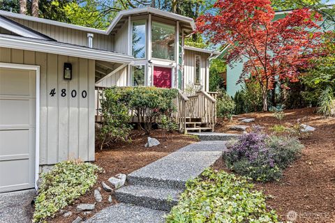 Photo of 4800 152nd Place SE, Bellevue, WA 98006 (MLS # 2494221)