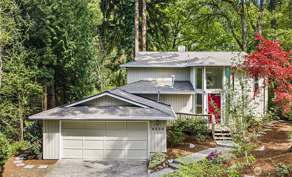 Photo of 4800 152nd Place SE, Bellevue, WA 98006 (MLS # 2494221)