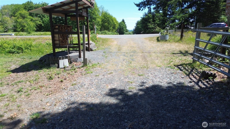 306558 Highway 101