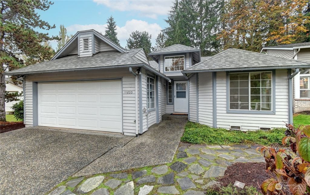 Photo of 11833 NE 105th Lane, Kirkland, WA 98033 (MLS # 2012983)