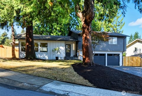 Photo of 12307 107th Pl Ne Pl, Kirkland, WA 98034 (MLS # 2433595)