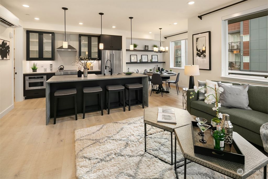 Photo of 23121 NE 8TH Street #A5, Sammamish, WA 98074 (MLS # 2207873)