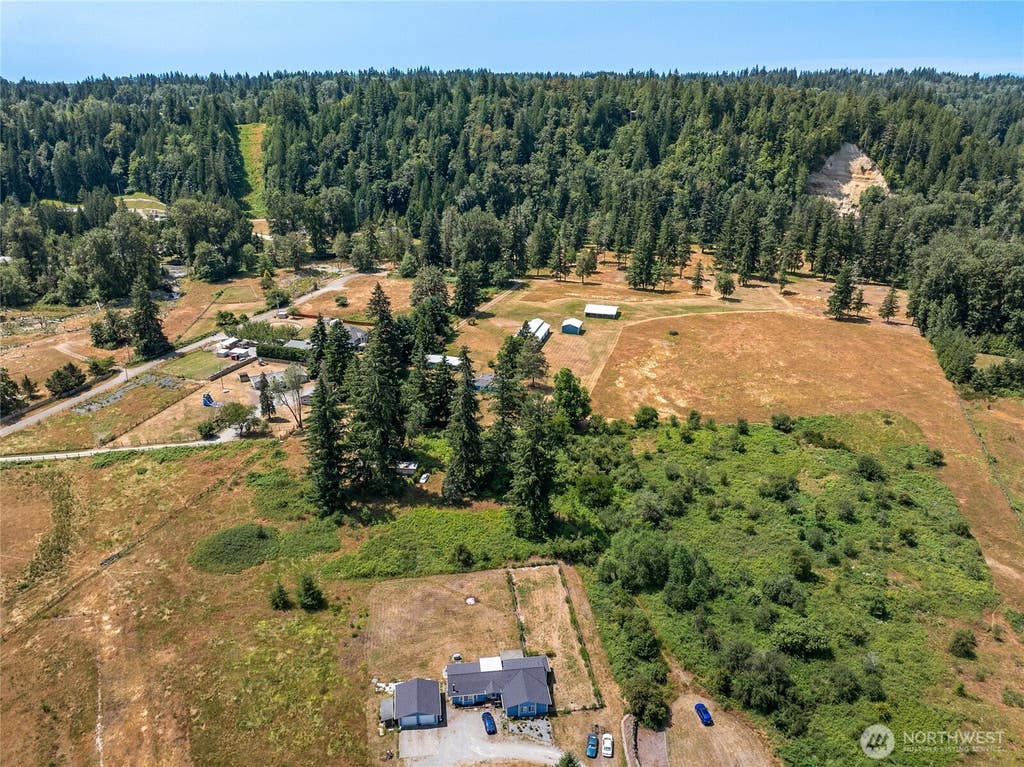 Photo of 21115 Renton Maple Valley Road, Maple Valley, WA 98038 (MLS # 2554458)