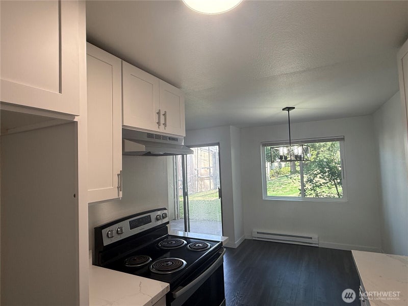 2020 Grant Avenue S J102