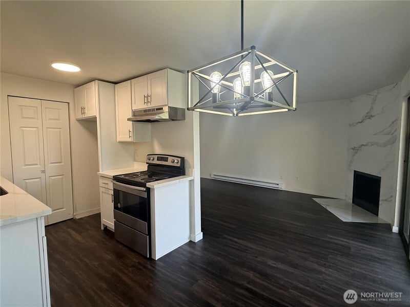 2020 Grant Avenue S J102
