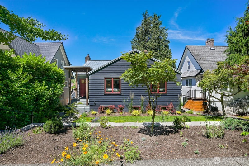 221 N Garden Street