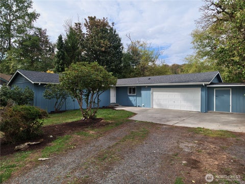 Photo of 6968 Steelhead Lane, Burlington, WA 98233 (MLS # 2583343)
