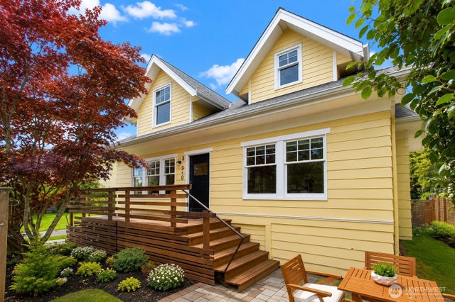 360 Howe Street, Seattle