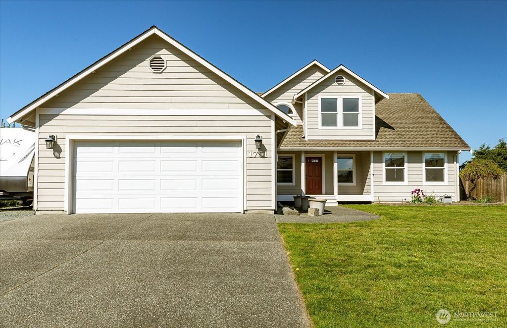 Photo of 1751 SW Rock Rose Drive, Oak Harbor, WA 98277 (MLS # 2516108)