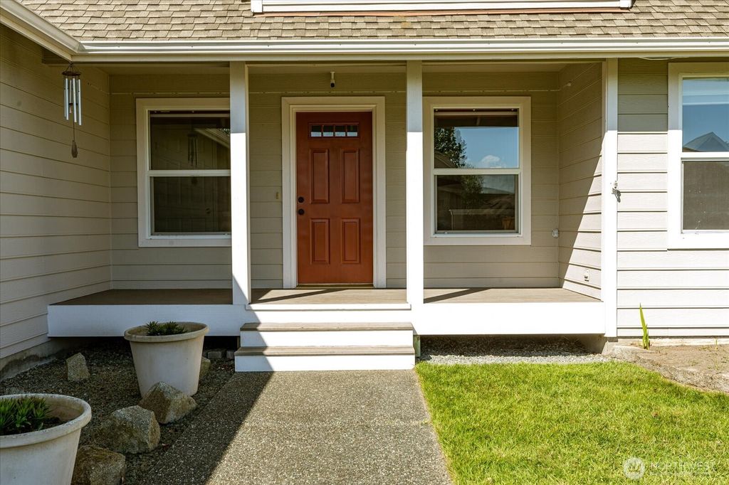 Photo of 1751 SW Rock Rose Drive, Oak Harbor, WA 98277 (MLS # 2516108)