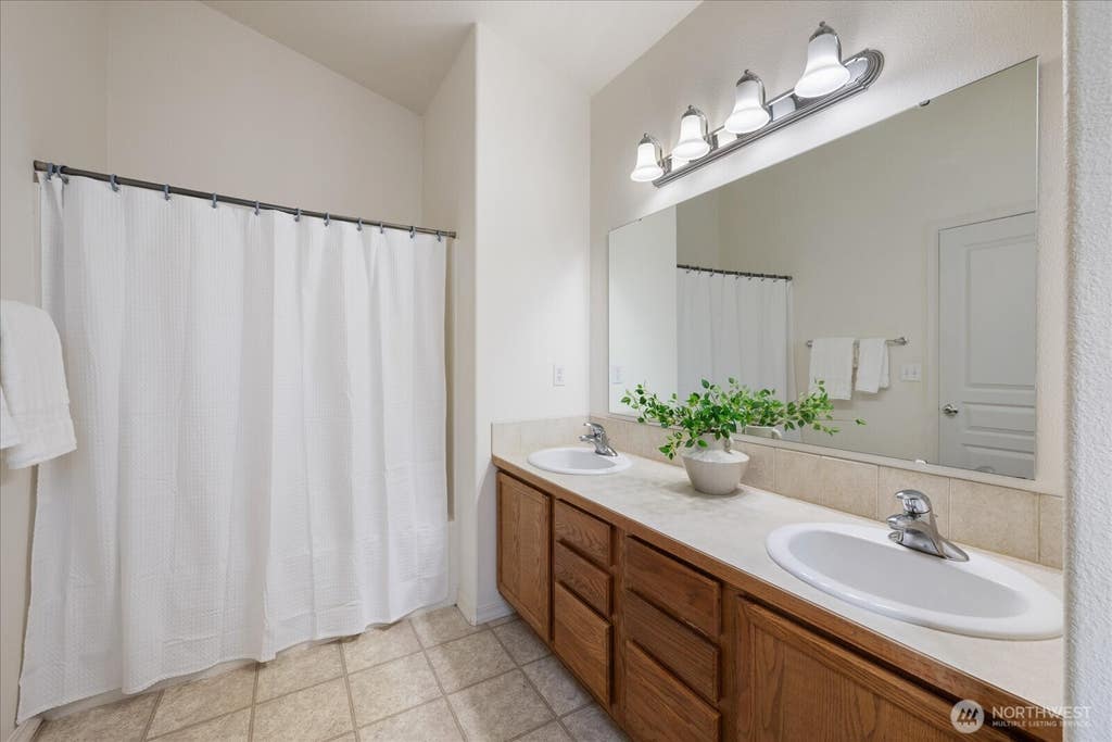 Photo of 3001 S Highlands Boulevard, West Richland, WA 99353 (MLS # 2566873)