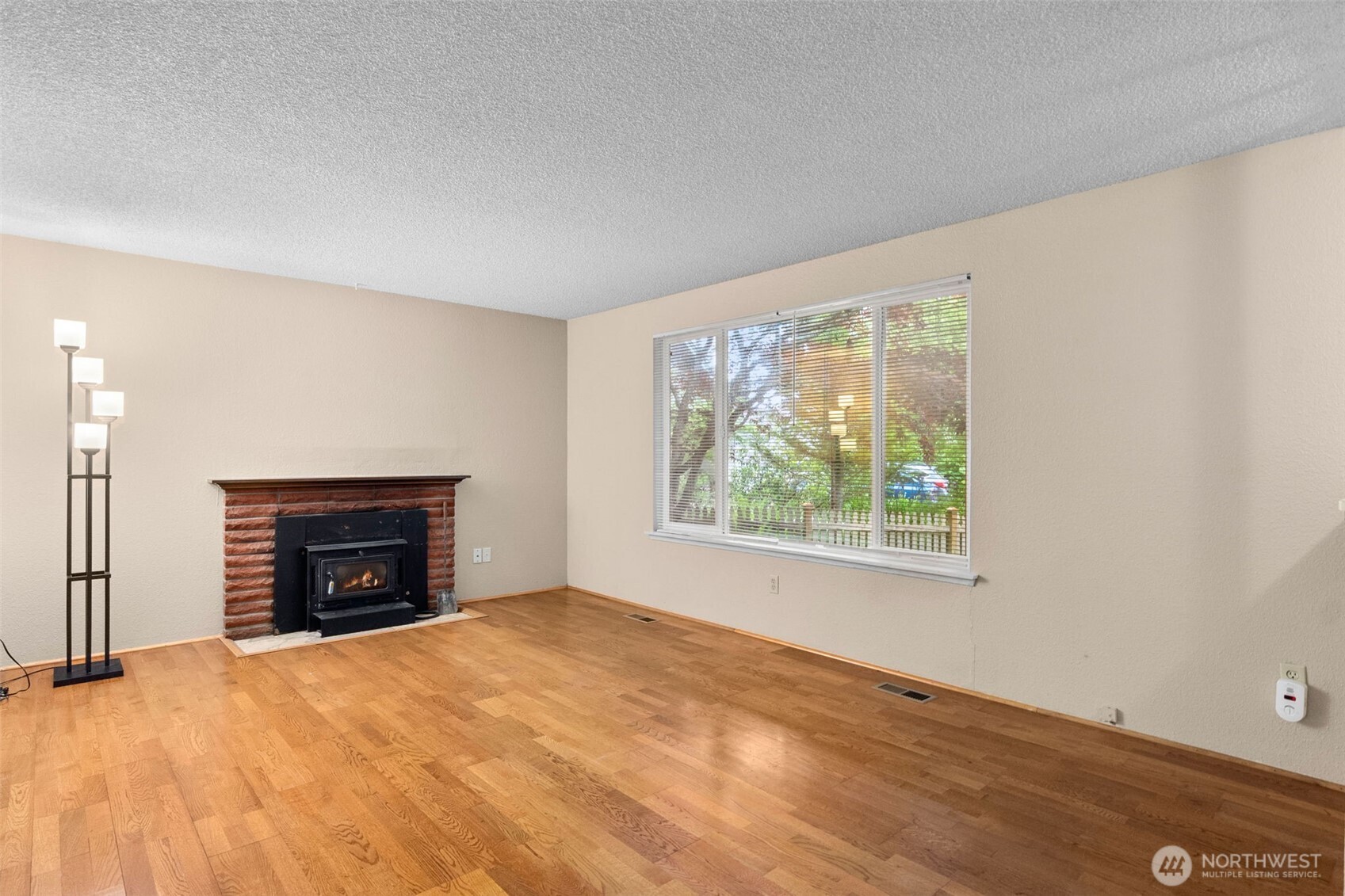 1122 39th Court SE