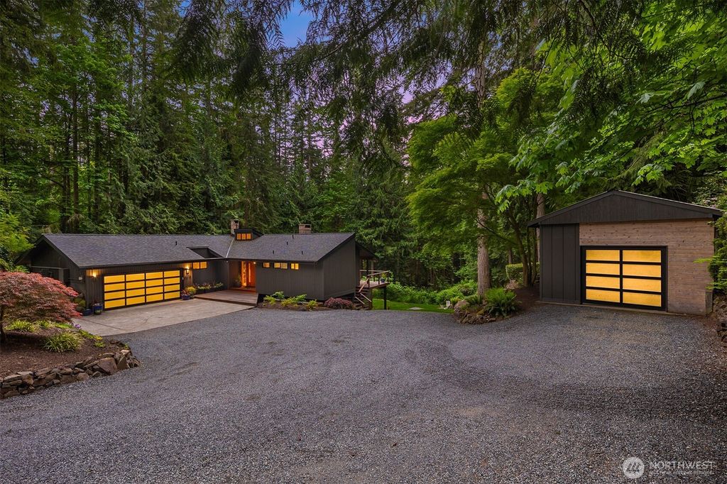 Photo of 5017 228th Avenue NE, Redmond, WA 98053 (MLS # 2376158)