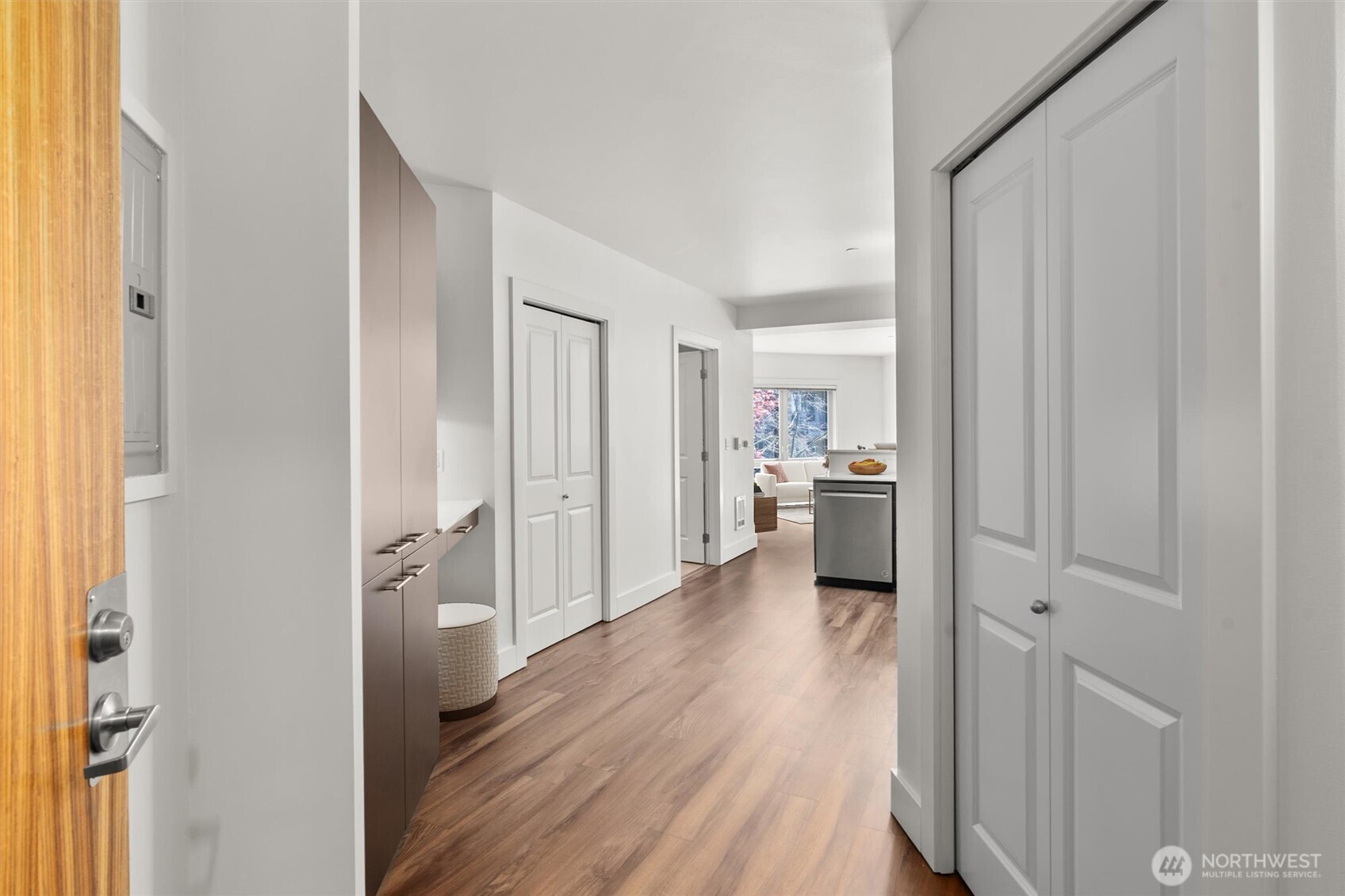159 Denny Way 212