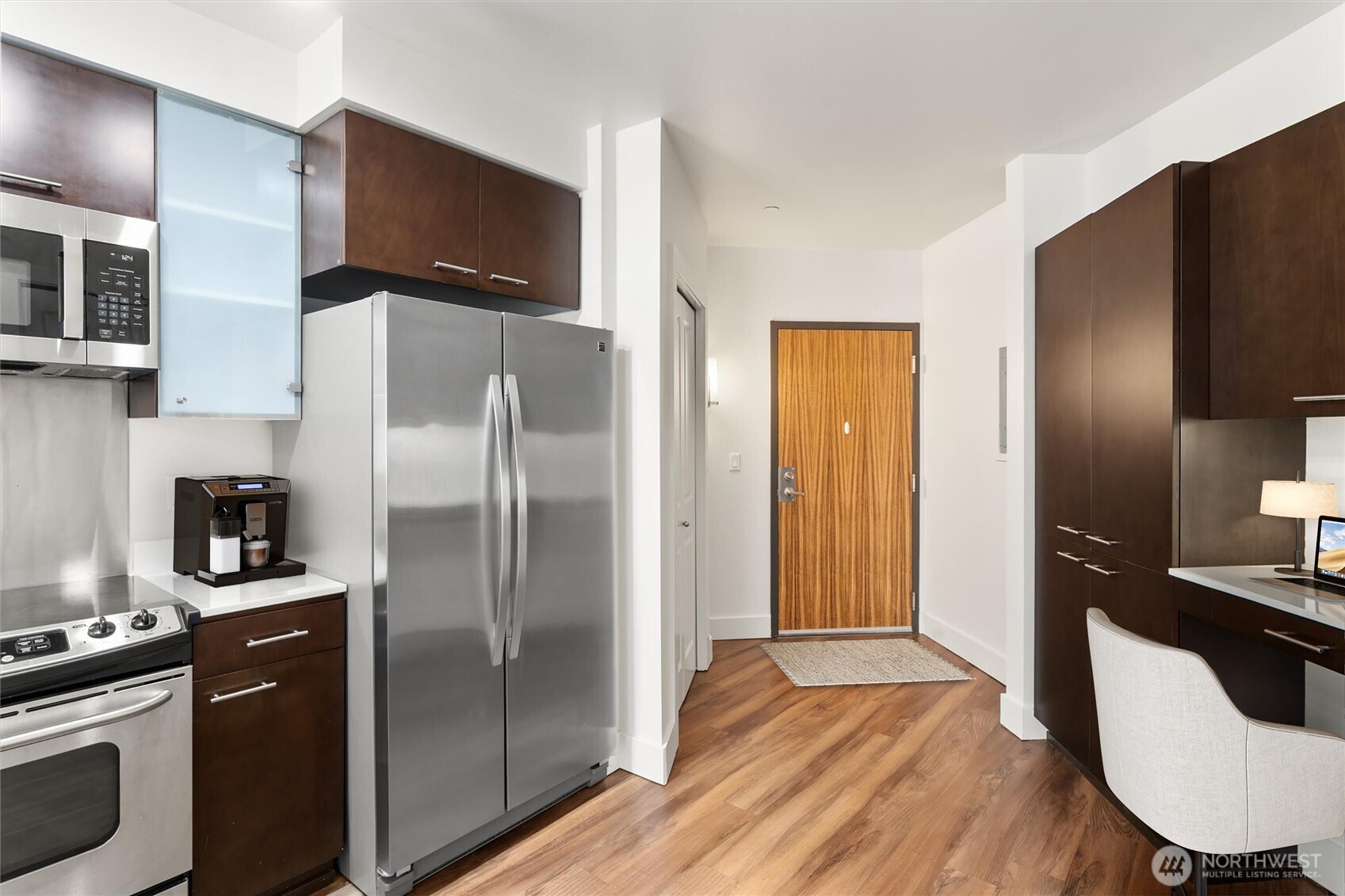 159 Denny Way 212
