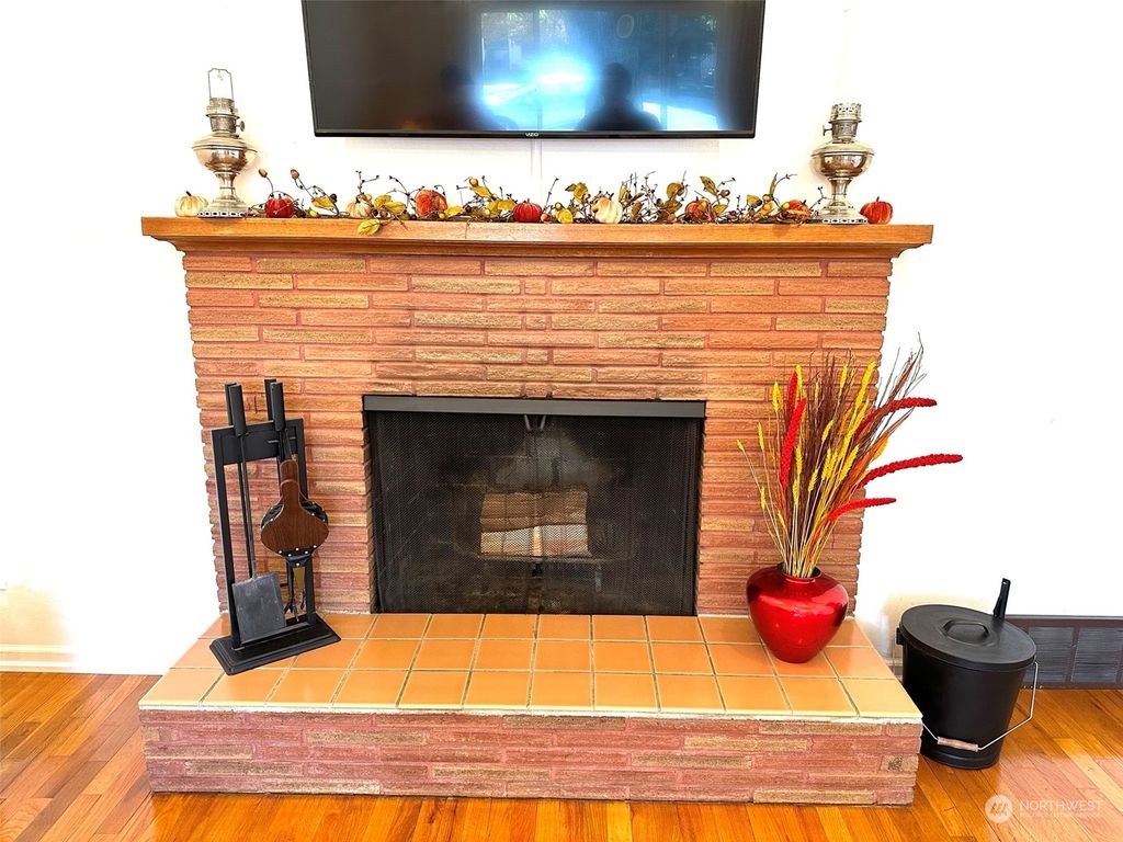 listing image 9363263452751419788
