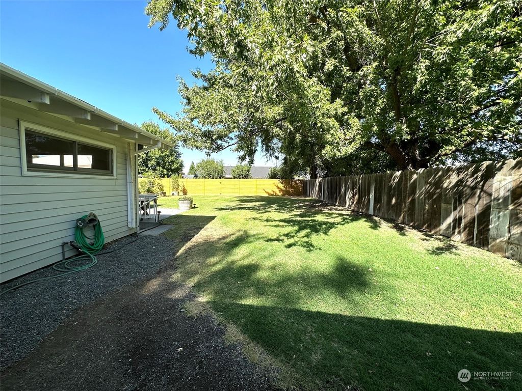 listing image 9367905803590143116