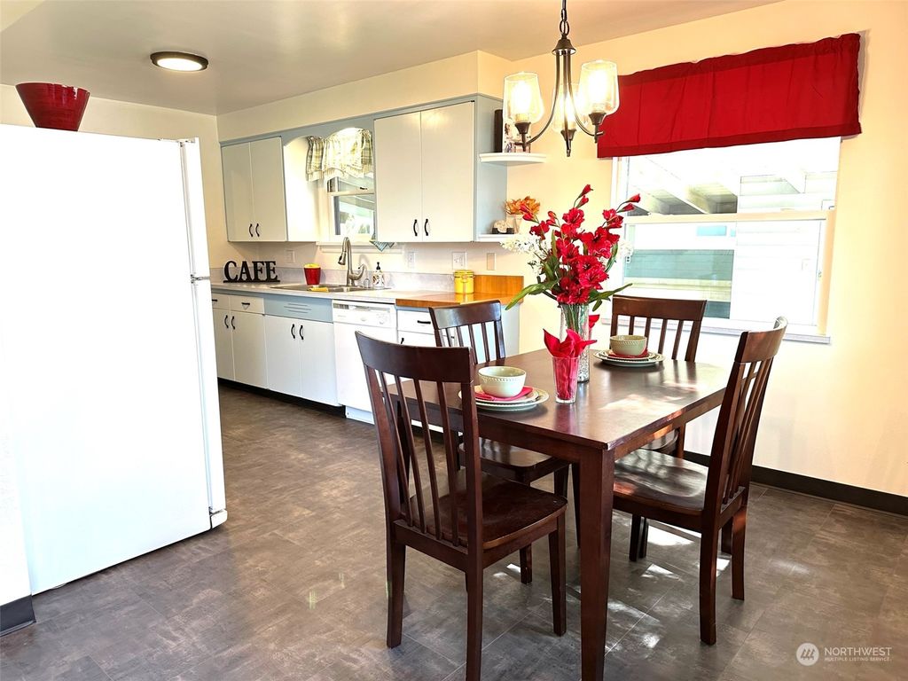 listing image 9366939208602209005