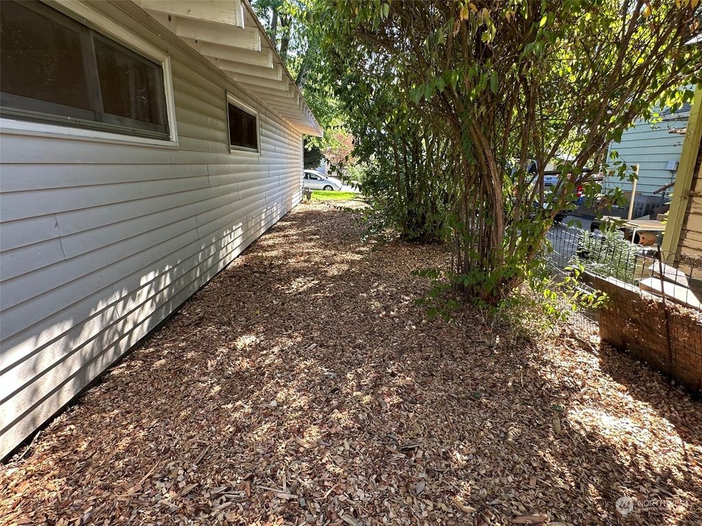 listing image 9364788936175846009