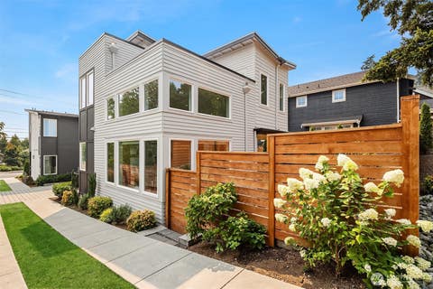 Photo of 436 10th Avenue #B, Kirkland, WA 98033 (MLS # 2566071)