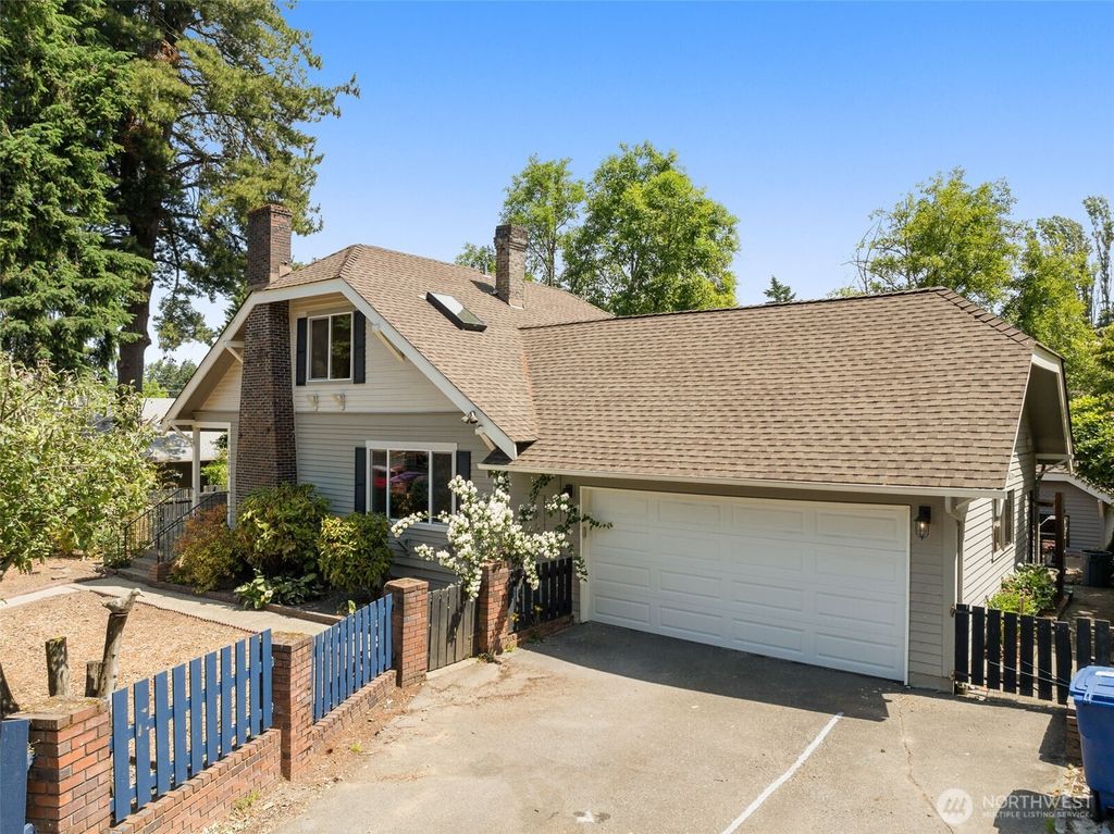 Photo of 13016 8th Place SW, Burien, WA 98146 (MLS # 2391772)