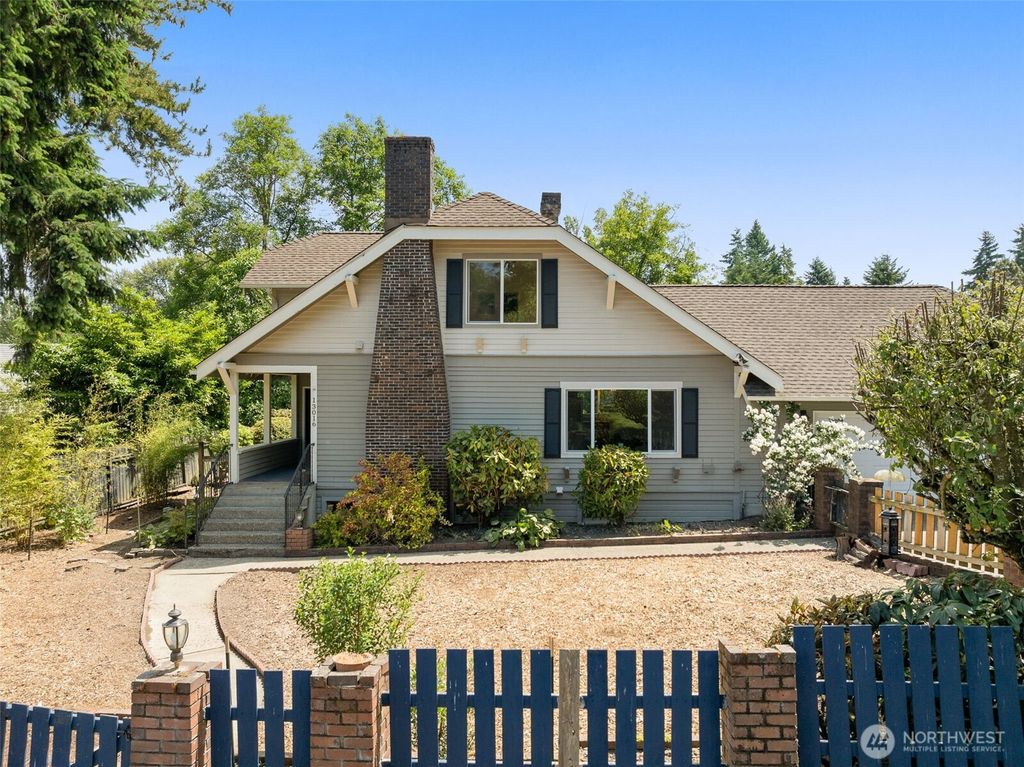 Photo of 13016 8th Place SW, Burien, WA 98146 (MLS # 2391772)